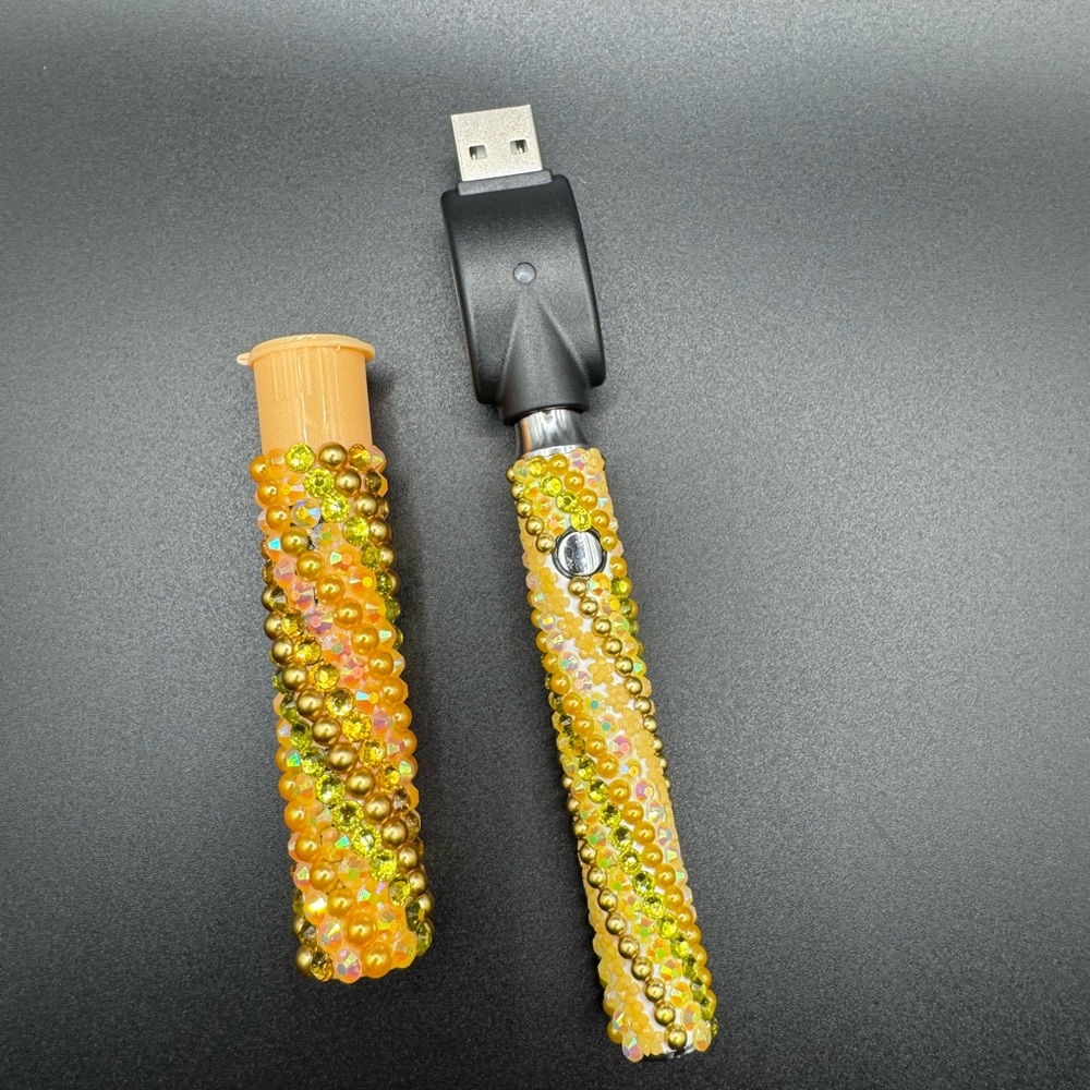 ๐ผYellow Rhinestone Battery & Matching J-Case ๐จ - Picture 2 of 3